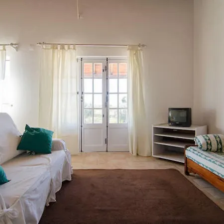 Quinta Do Lagar - By Portugalferias *