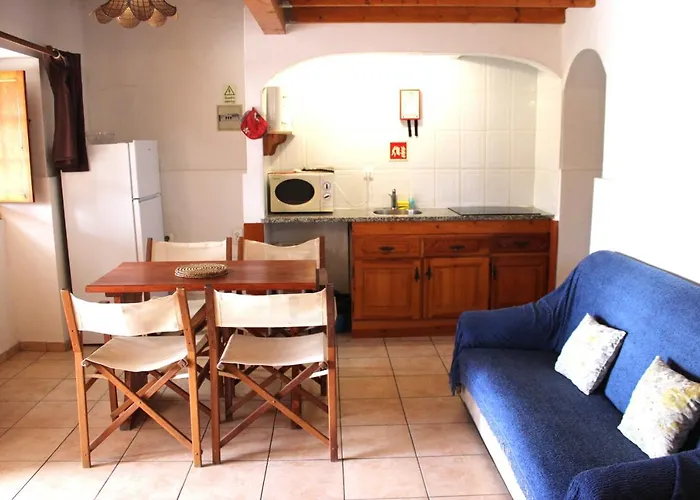 Quinta Do Lagar - By Portugalferias *