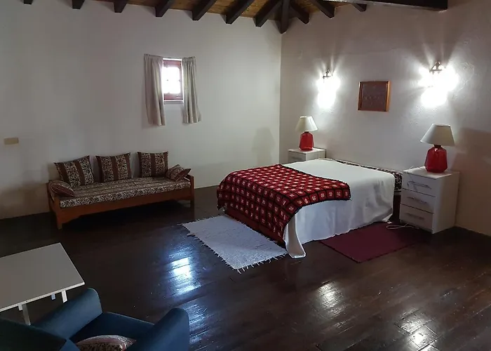 Quinta Do Lagar - By Portugalferias