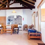 Quinta Do Lagar - By Portugalferias *
